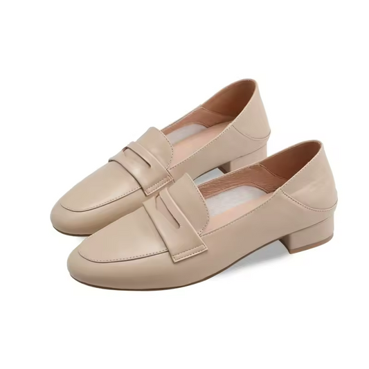 Loafer Feminino Emilia™ em Couro Sintético